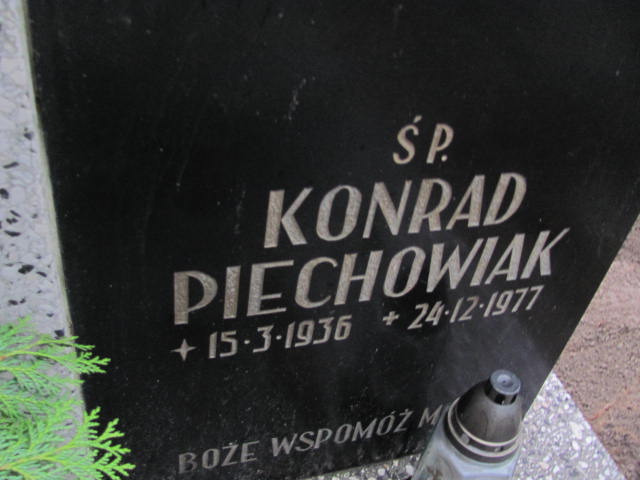 Konrad Piechowiak 1936 Szamotuły - Grobonet - Wyszukiwarka osób pochowanych