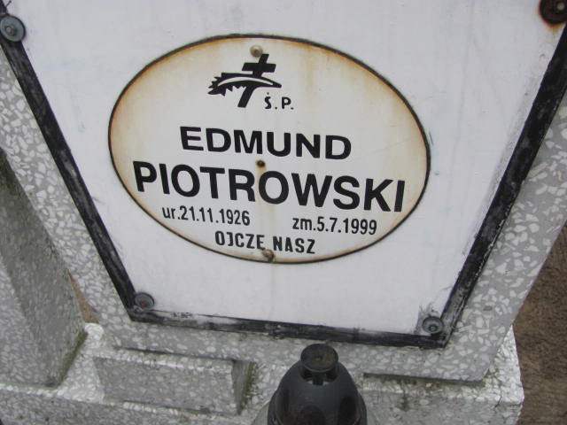 Edmund Piotrowski 1926 Szamotuły - Grobonet - Wyszukiwarka osób pochowanych